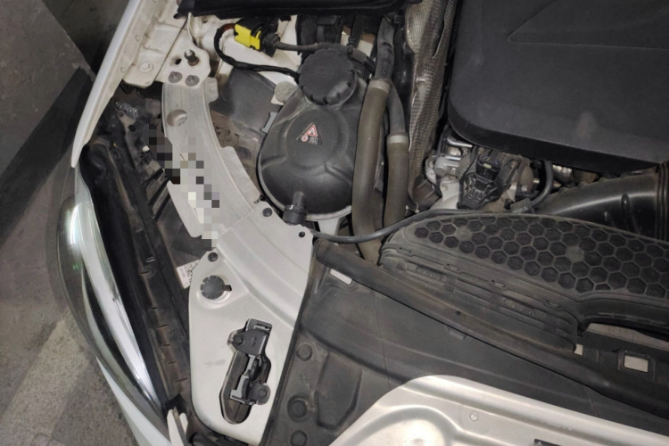 奔驰C级 2020款 改款 C 260 L局部细节9006