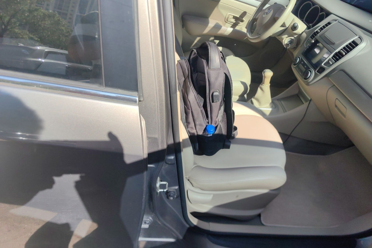 日产 轩逸 2016款 经典 1.6XE 手动领先版局部细节41