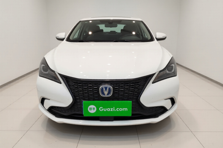 长安 逸动 2019款 蓝鲸版 280T GDI DCT极速型车身外观2