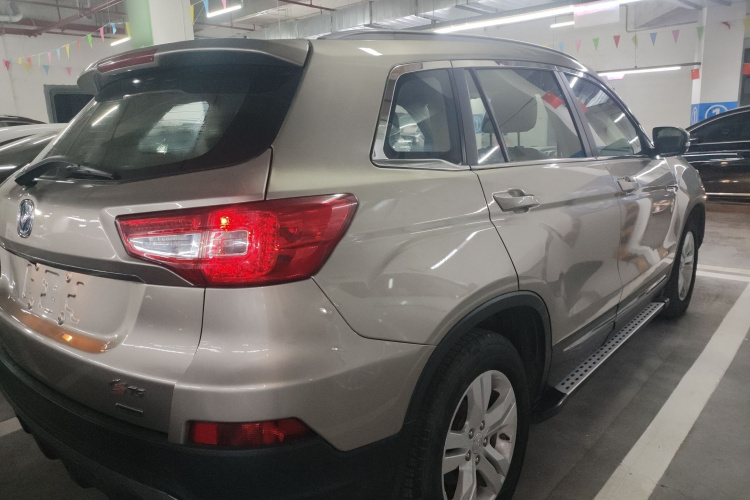 长安CS75 2014款 1.8T 自动精英型 国IV车身外观7