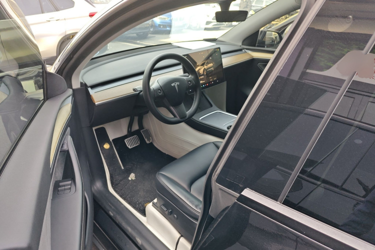 特斯拉 Model Y 2022款 后轮驱动版局部细节19