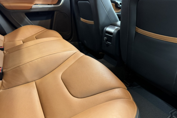 沃尔沃S60 2019款 S60L 改款 T5 智进进阶版局部细节9008