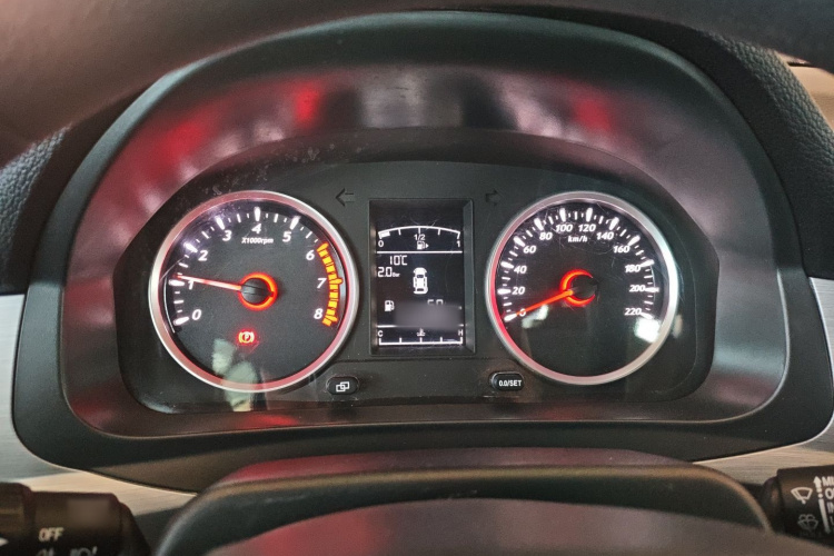 东风风行 风行T5 2023款 盛世款 1.6L 手动筑梦版 五座局部细节14