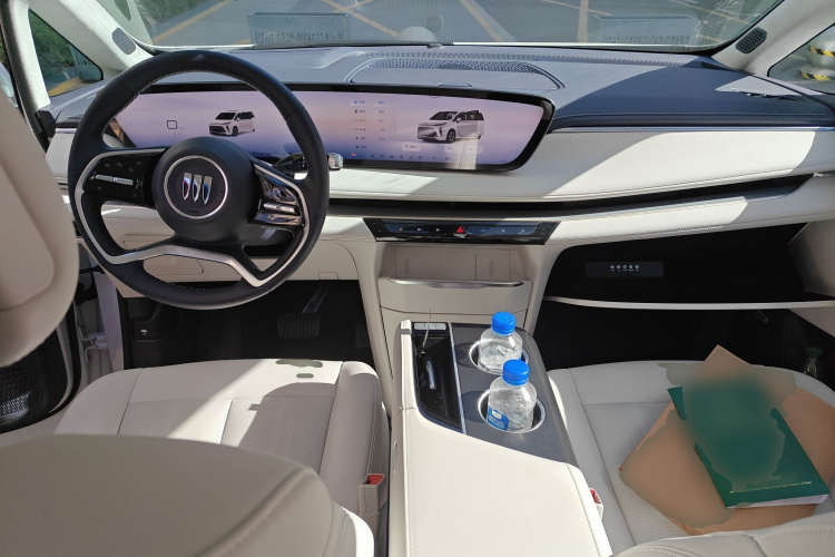 别克GL8新能源 2026款 陆尊 尊享版中控内饰12