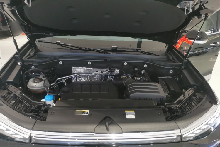 奥迪Q6 2024款 40 TFSI quattro 观云型 羽林套装 7座局部细节24