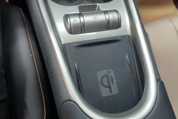 比亚迪 海豚 2023款 420km 时尚版局部细节9002