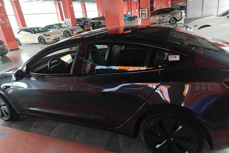 特斯拉 Model 3 2023款 后轮驱动版车身外观6003