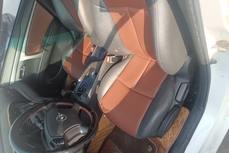 海马M6 2017款 1.5T CVT豪华型局部细节19