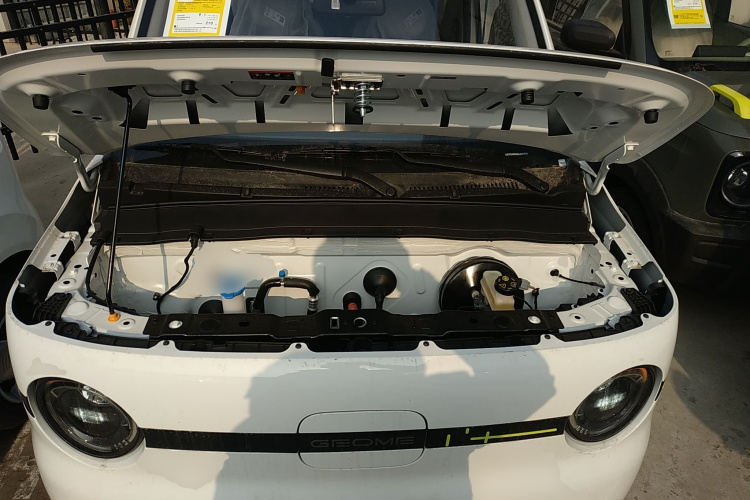 吉利银河 熊猫 2025款 210km 元气熊机舱底盘24