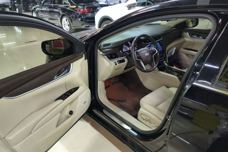 凯迪拉克XTS 2016款 28T 技术型中控内饰7003