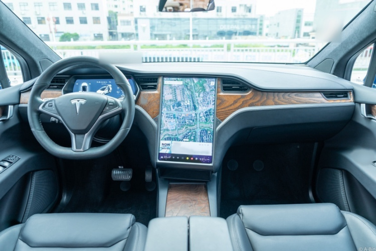 特斯拉 Model X 2019款 长续航版中控内饰7002