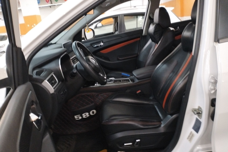 东风风光 风光580 2021款 改款 ☆星版 1.5T 自动豪华型局部细节19