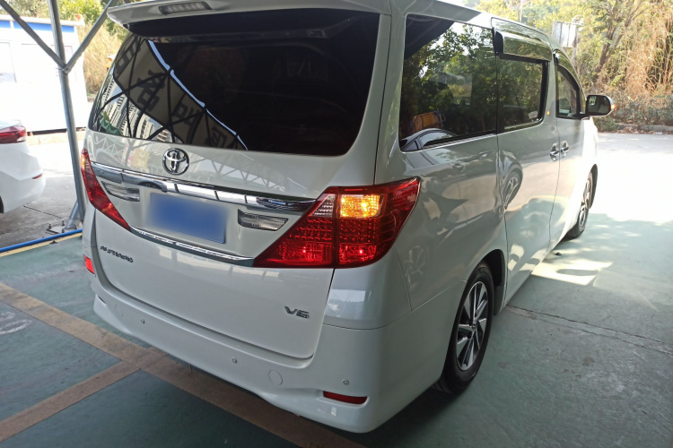 丰田 埃尔法 2012款 3.5L 豪华版车身外观7