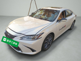 雷克萨斯ES 2023款 200 卓越版