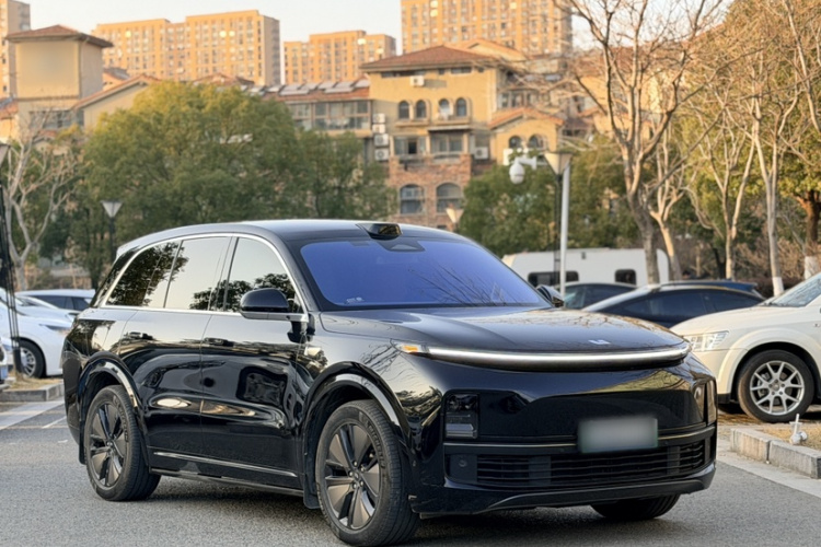 理想汽车 理想L8 2025款 Max 智能焕新版车身外观6002