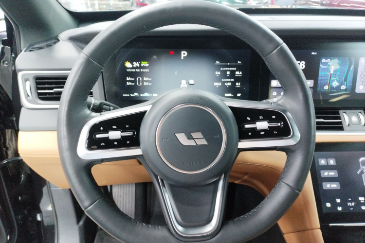 理想汽车 理想ONE 2021款 增程6座版中控内饰13