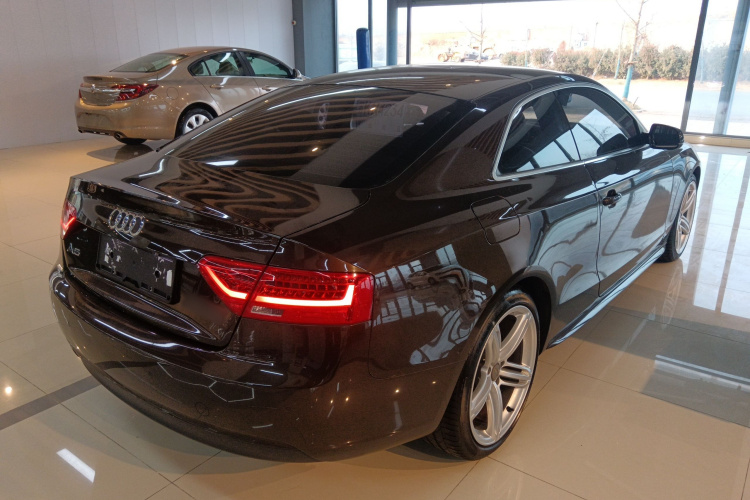 奥迪A5 2014款 Coupe 45 TFSI风尚版车身外观6005