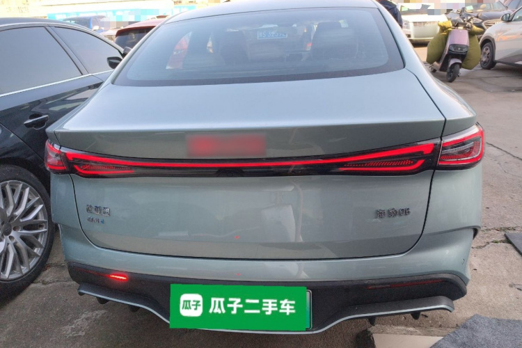 比亚迪 海豹06新能源 2024款 DM-i 80KM尊贵型车身外观6