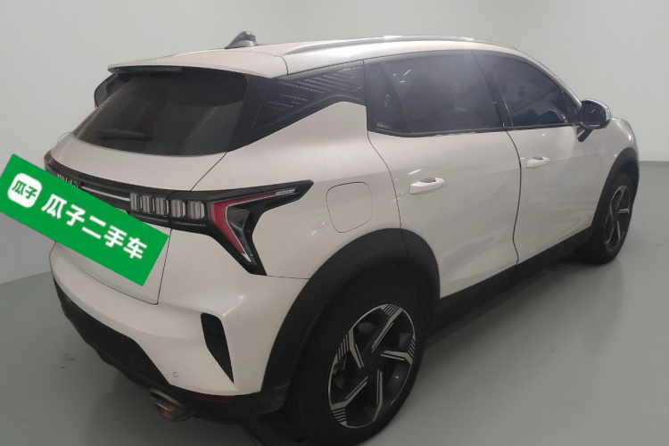 领克06 EM-P 2022款 PHEV 84KM续航版 Pro车身外观7