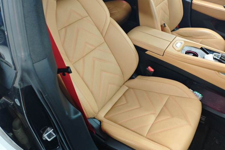 极氪001 2022款 超长续航双电机 YOU版局部细节41