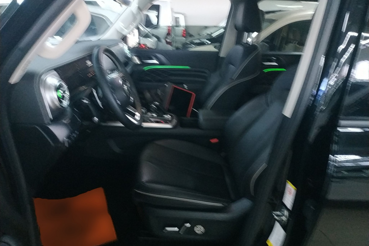 坦克300 2024款 2.0T 征服者中控内饰19