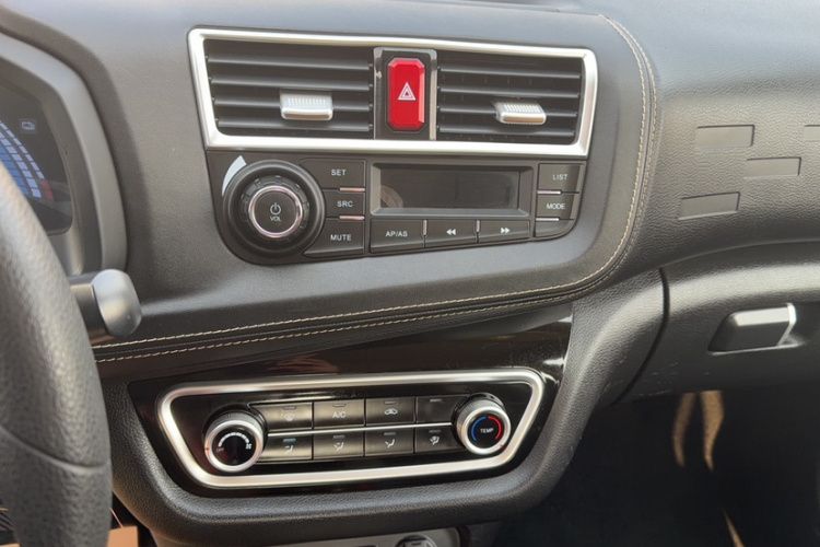 思皓 花仙子 2021款 200km 经典型中控内饰7002