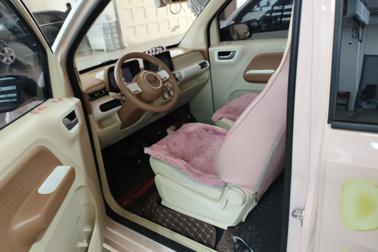 五菱汽车 宏光MINIEV 2024款 第三代 215km 进阶版中控内饰19