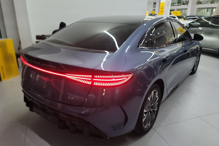 比亚迪 海豹 2023款 冠军版 550km 尊贵型车身外观7