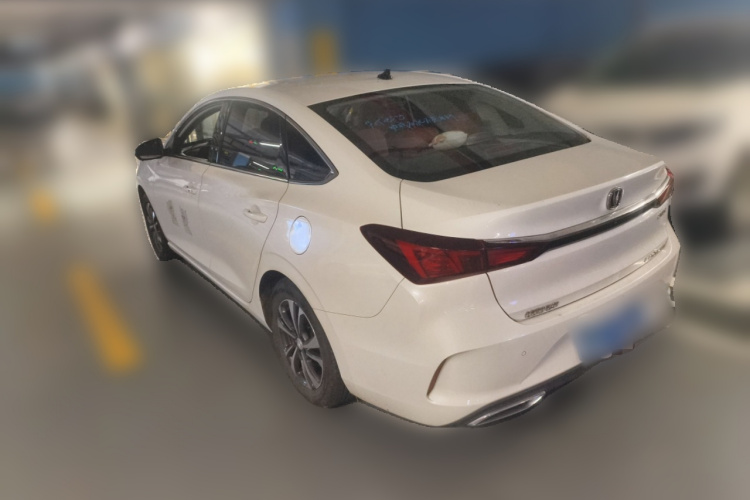 长安 逸动 2021款 PLUS 蓝鲸NE 1.4T GDI DCT尊贵型车身外观5