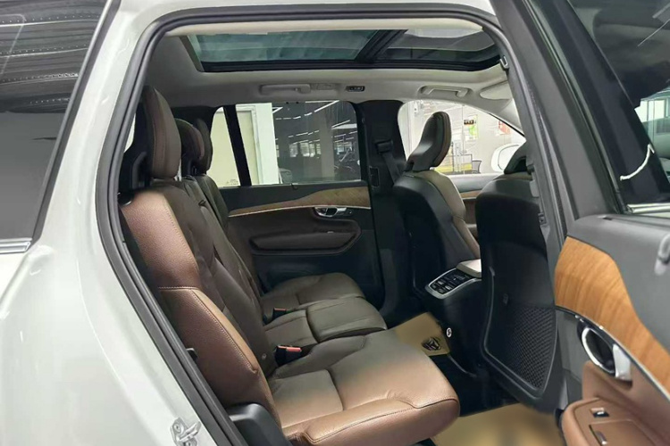 沃尔沃XC90 2019款 T6 智逸版 7座 国VI车身外观6004