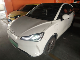 哪吒汽车 哪吒V 2022款 潮 400 Lite