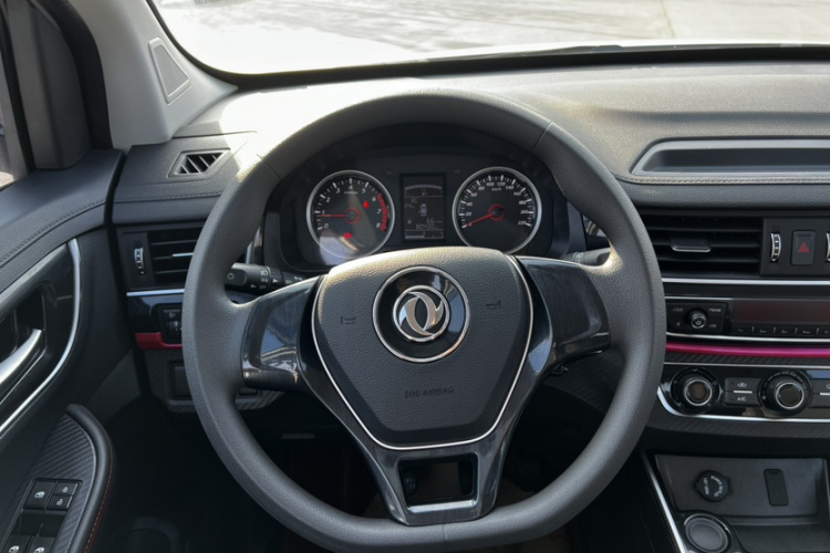 东风风行 风行SX6 2019款 1.6L 手动舒适型 国VI局部细节13