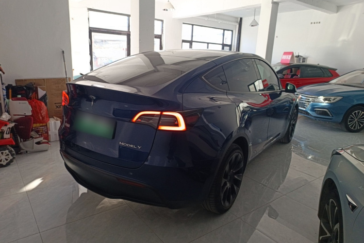 特斯拉 Model Y 2022款 长续航全轮驱动版车身外观6005