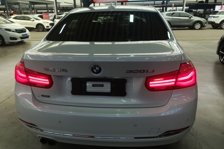 宝马3系 2017款 320Li xDrive 时尚型车身外观6
