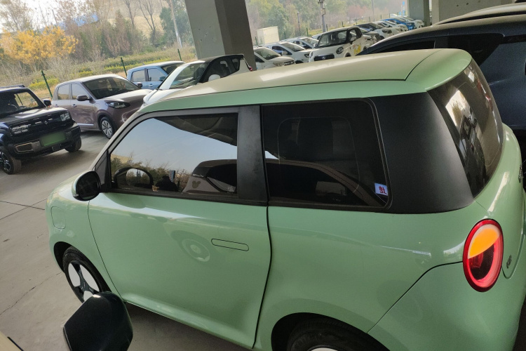 长安启源 长安Lumin 2022款 210km 香甜款车身外观4