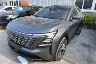 长安CS75 PLUS 2025款 第四代 1.5T 新蓝鲸 智慧旗舰型