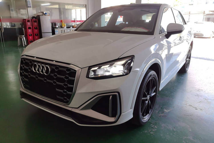 奥迪Q2L 2022款 35 TFSI 进取动感型车身外观1