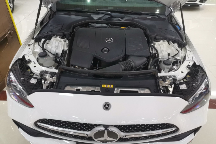 奔驰C级 2023款 改款 C 200 L 运动版机舱底盘24