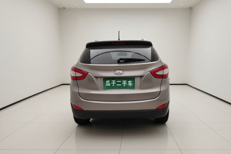 北京现代ix35 2013款 2.0L 自动两驱智能型GLS 国V车身外观6