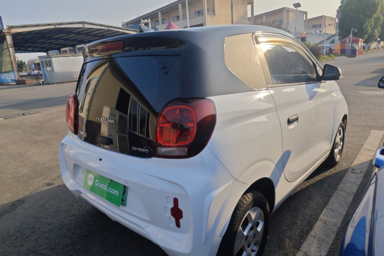 荣威 科莱威CLEVER 2021款 302km新四座超能版车身外观7