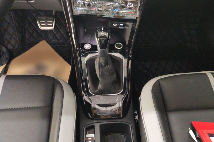 大众 T-ROC探歌 2023款 300TSI DSG两驱辰光版局部细节18