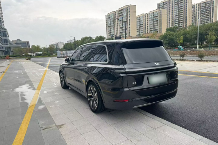 理想汽车 理想L9 2023款 Pro车身外观6008