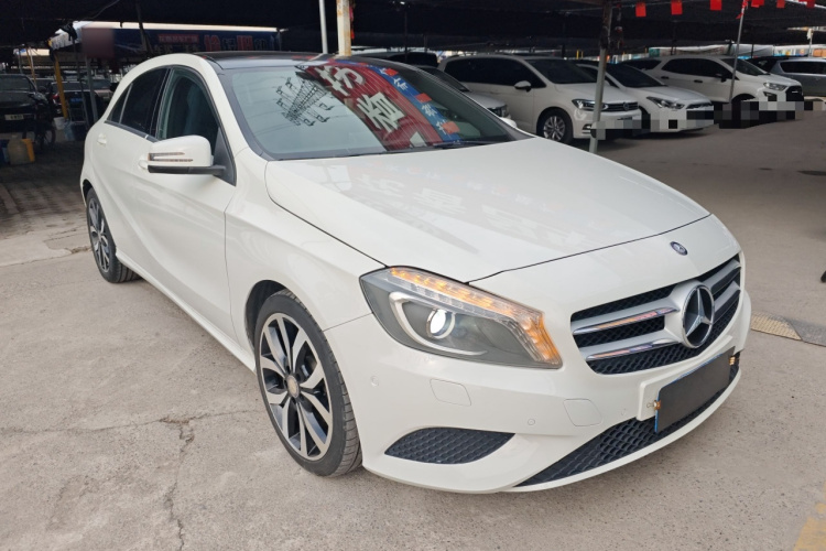 奔驰A级(进口) 2015款 A 200 时尚型车身外观6002