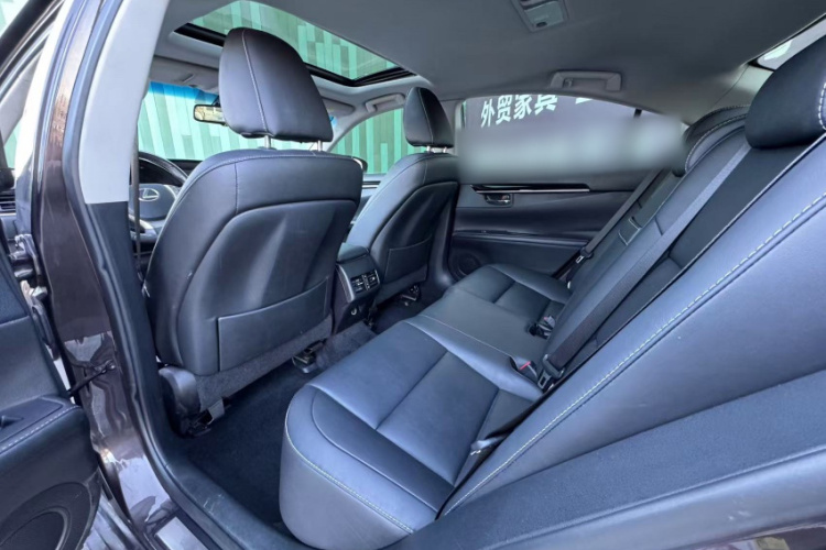 雷克萨斯ES 2014款 250 精英版中控内饰7001