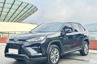 丰田 威兰达 2021款 双擎 2.5L E-CVT四驱豪华版