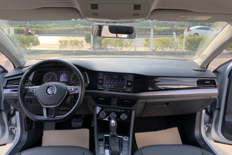 大众 宝来 2020款 1.5L 自动舒适型中控内饰7011