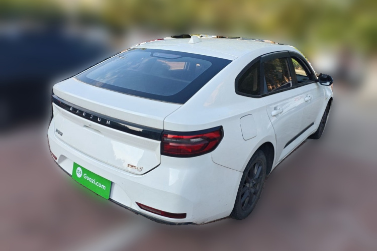 宝骏RC-5 2020款 1.5L 手动智耀精英型车身外观6005