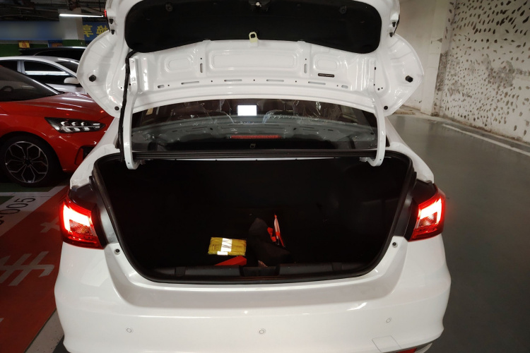 国金汽车 骏行 2023款 标准型局部细节23