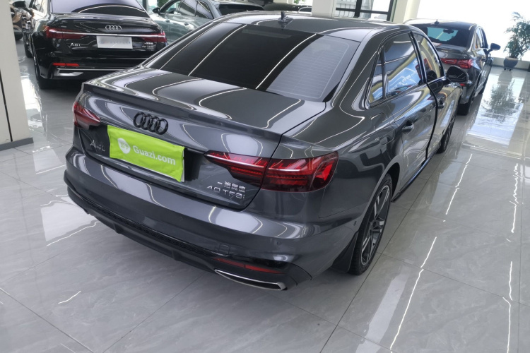奥迪A4L 2022款 40 TFSI 豪华动感型车身外观7