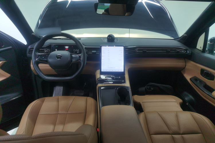 蔚来ES8 2020款 580KM 七座版中控内饰12